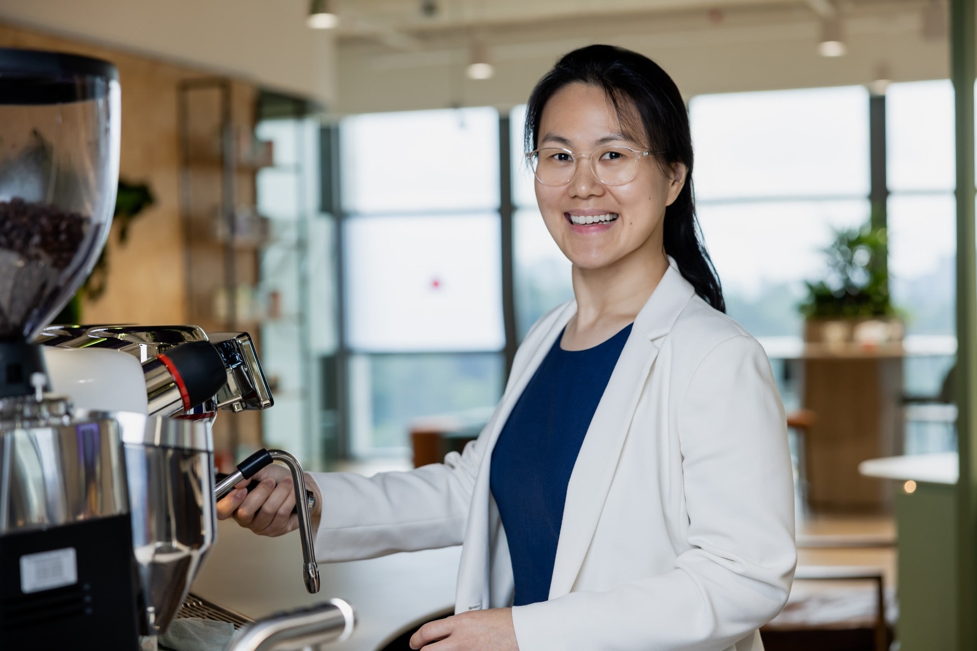 Jollibee Group Executive Mary Ann Say Honored as CFO of the Year in Los Angeles thumbnail